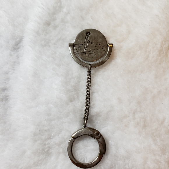 very old key chain - Picture 6 of 8